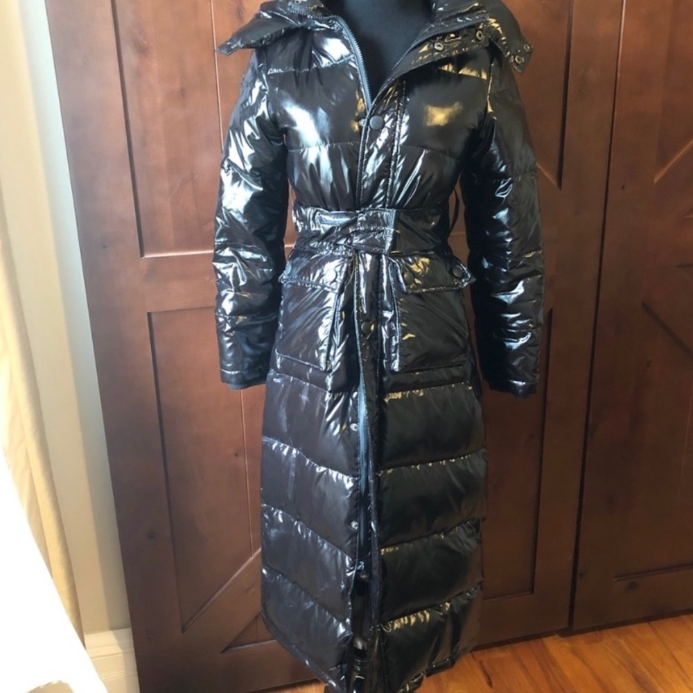 Black winter coat, size small